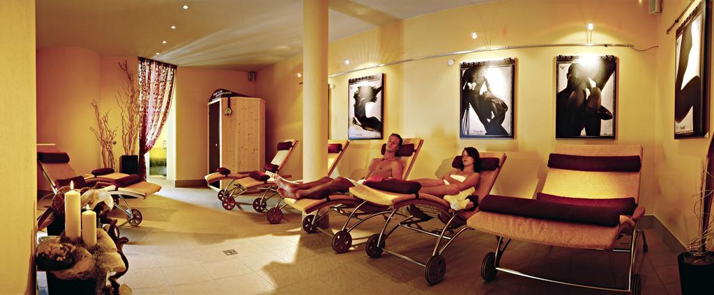 וונס Hotel Alpina Nature-Wellness מראה חיצוני תמונה