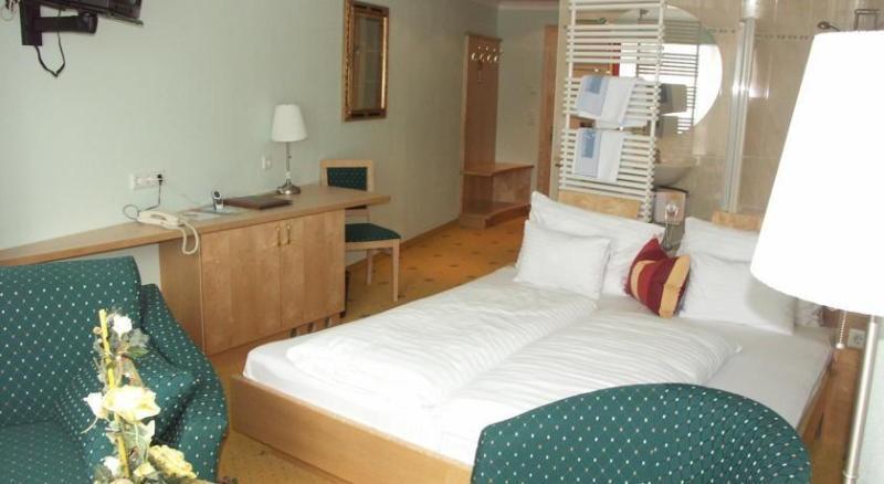 וונס Hotel Alpina Nature-Wellness מראה חיצוני תמונה